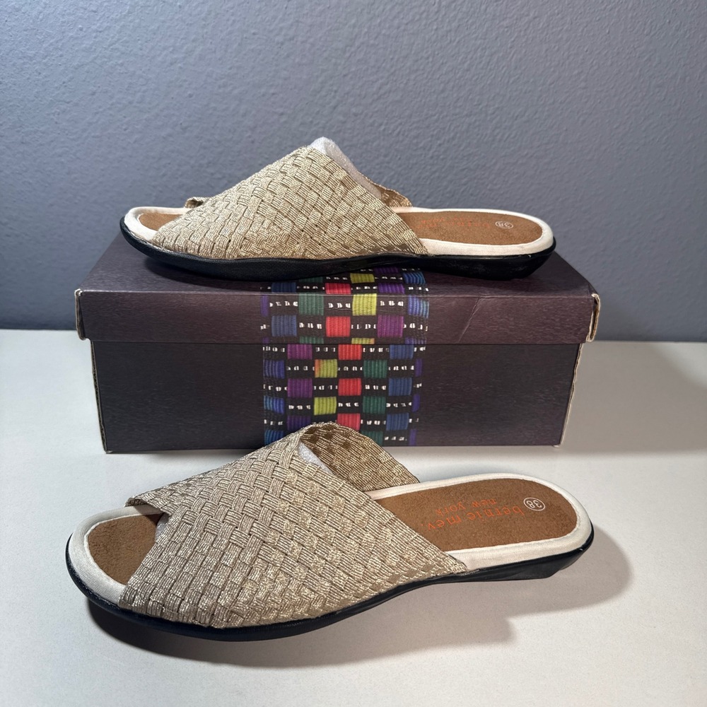 Bernie Mev Bon Bon Sandals Women 38 Gold Woven Elastic Slide Mules